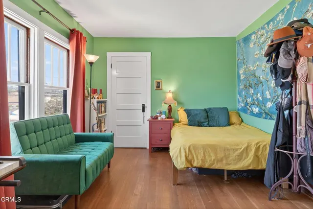 $999,995 | 407 Magnolia Avenue, Oxnard, CA 93030