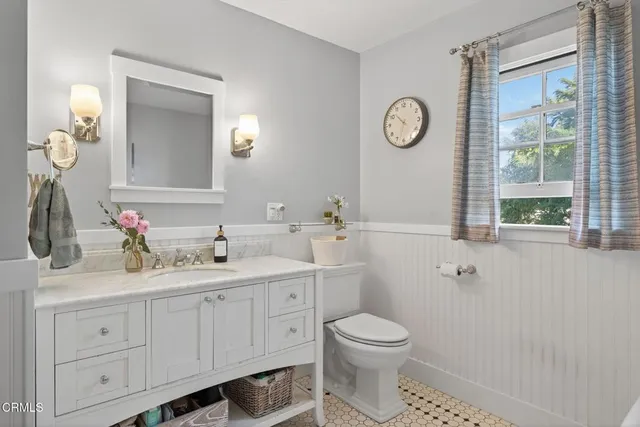 $999,995 | 407 Magnolia Avenue, Oxnard, CA 93030