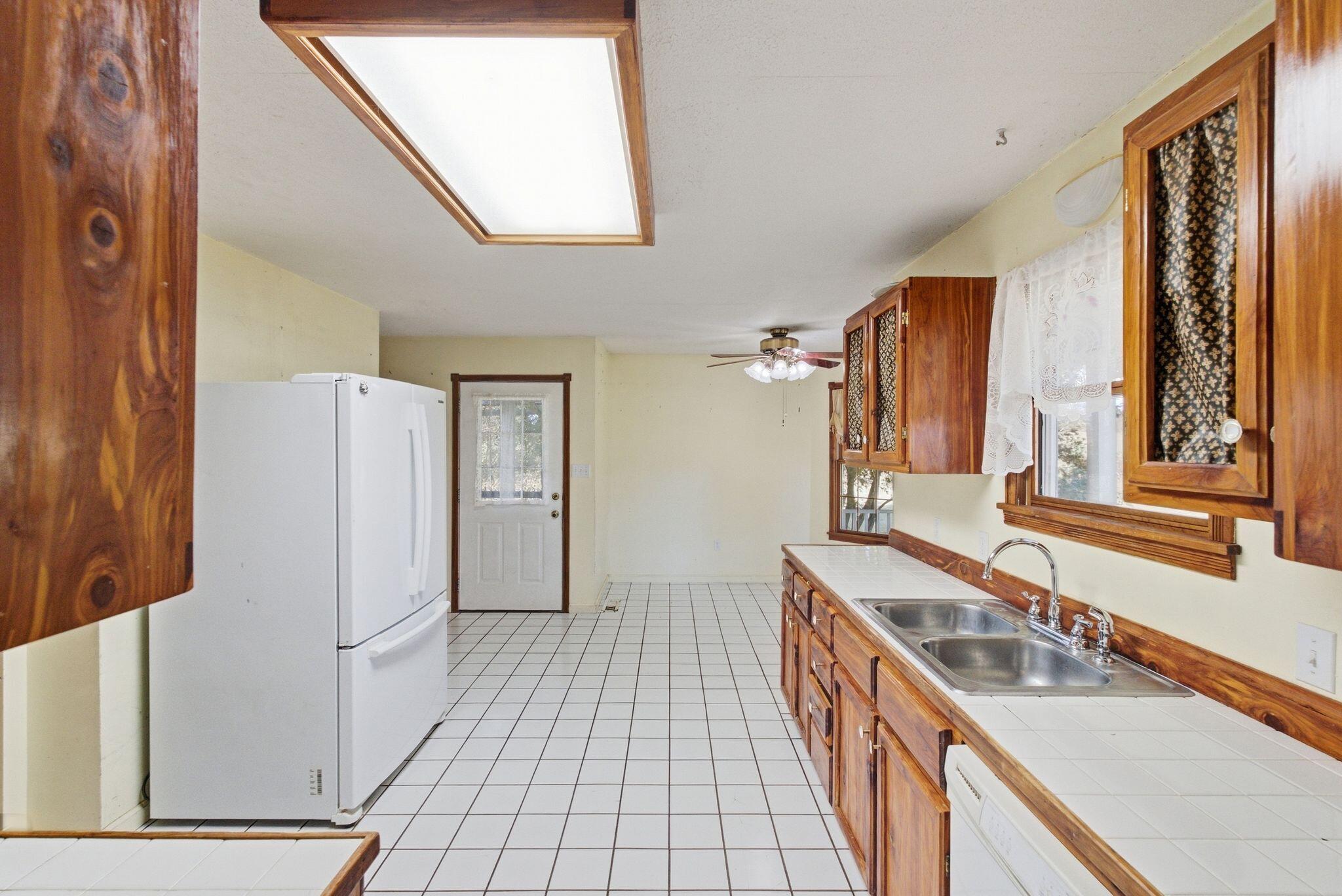 2206 Brown Road Mount Vernon, KY 40456 - Photo 8 of 76 40_dsc08753_replaced_camera