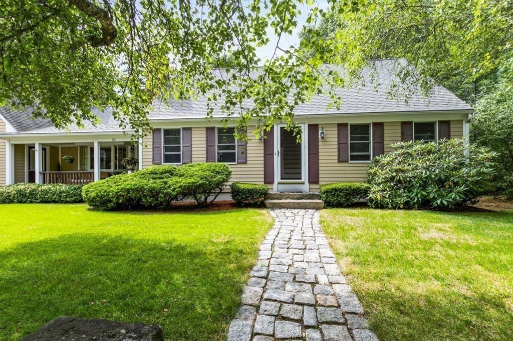 512 County Road Marion, MA 02738 - Photo 2 of 34 a front view of house with yard and green space