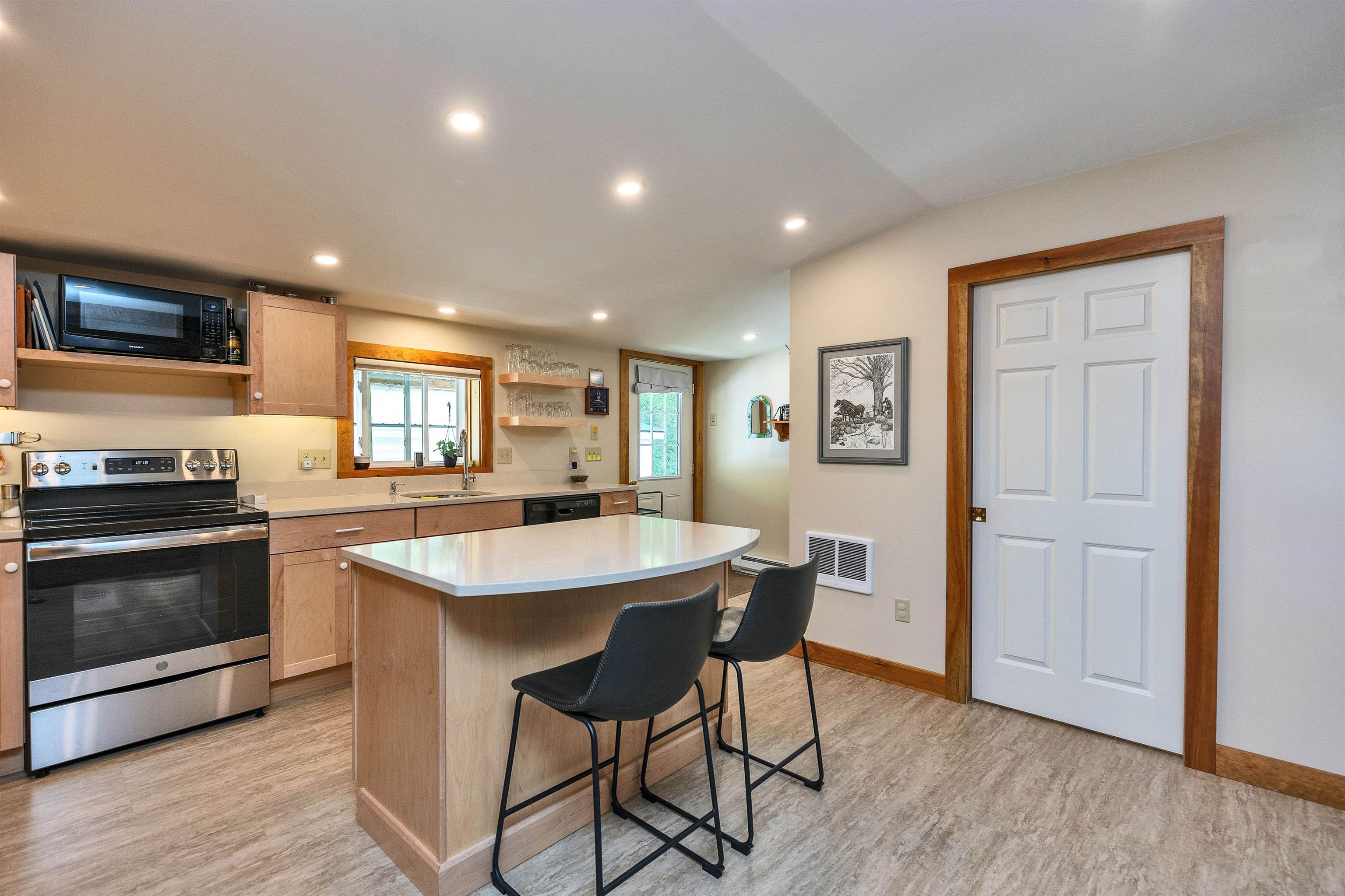 73 Main Street Peterborough, NH 03458 - Photo 14 of 49
