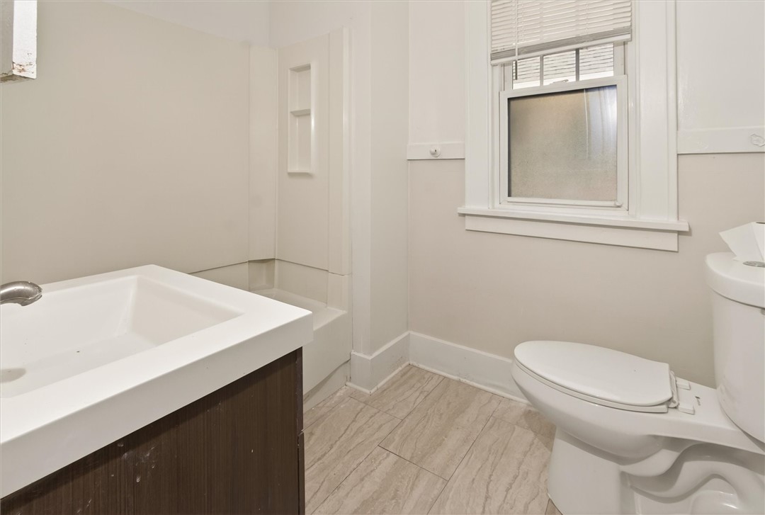 80 Pershing Drive Rochester, NY 14609 - Photo 16 of 37