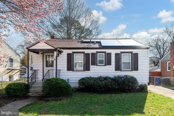 $380,000 | 9737 52nd Avenue, College Park, MD 20740