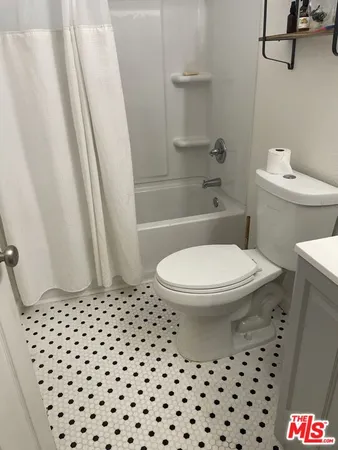 $4,500 | 196 Cherokee, Topanga, CA 90290