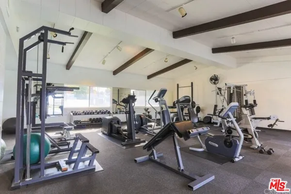 $4,500 | 196 Cherokee, Topanga, CA 90290