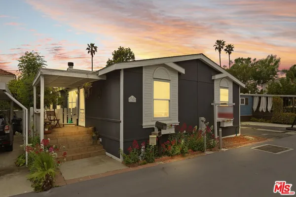 $4,500 | 196 Cherokee, Topanga, CA 90290