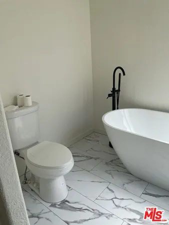 $4,500 | 196 Cherokee, Topanga, CA 90290