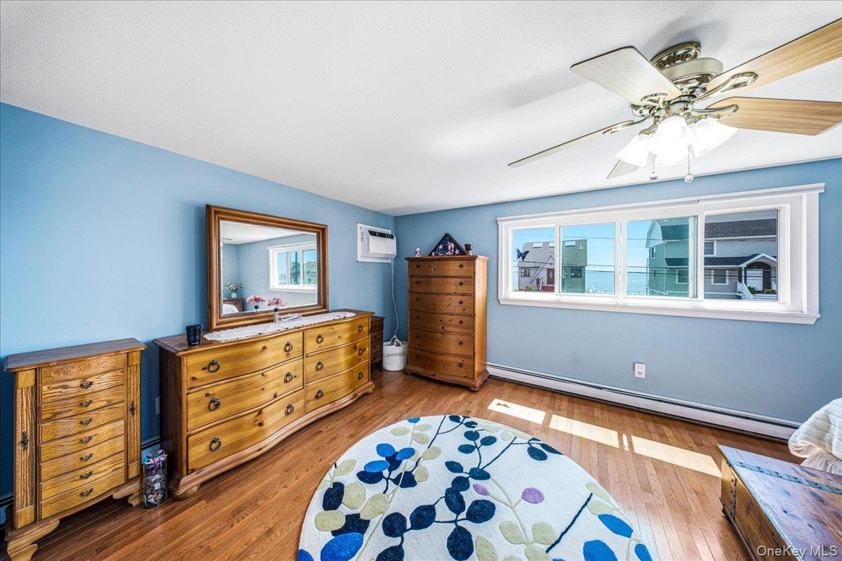 29 Milton Road Babylon, NY 11702 - Photo 17 of 25 Gallery Image 17