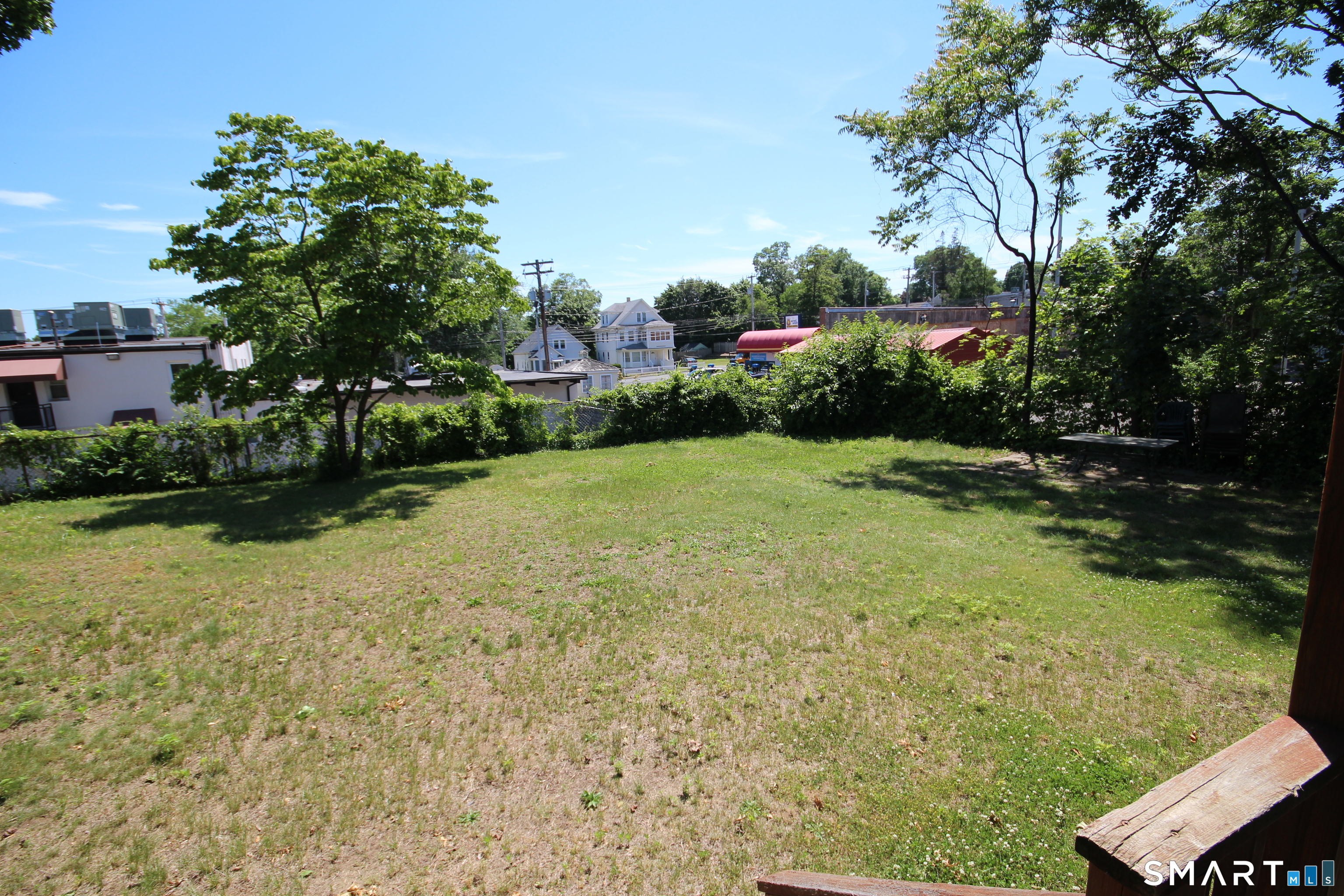135 Ridgely Avenue Fairfield, CT 06825 - Photo 13 of 15