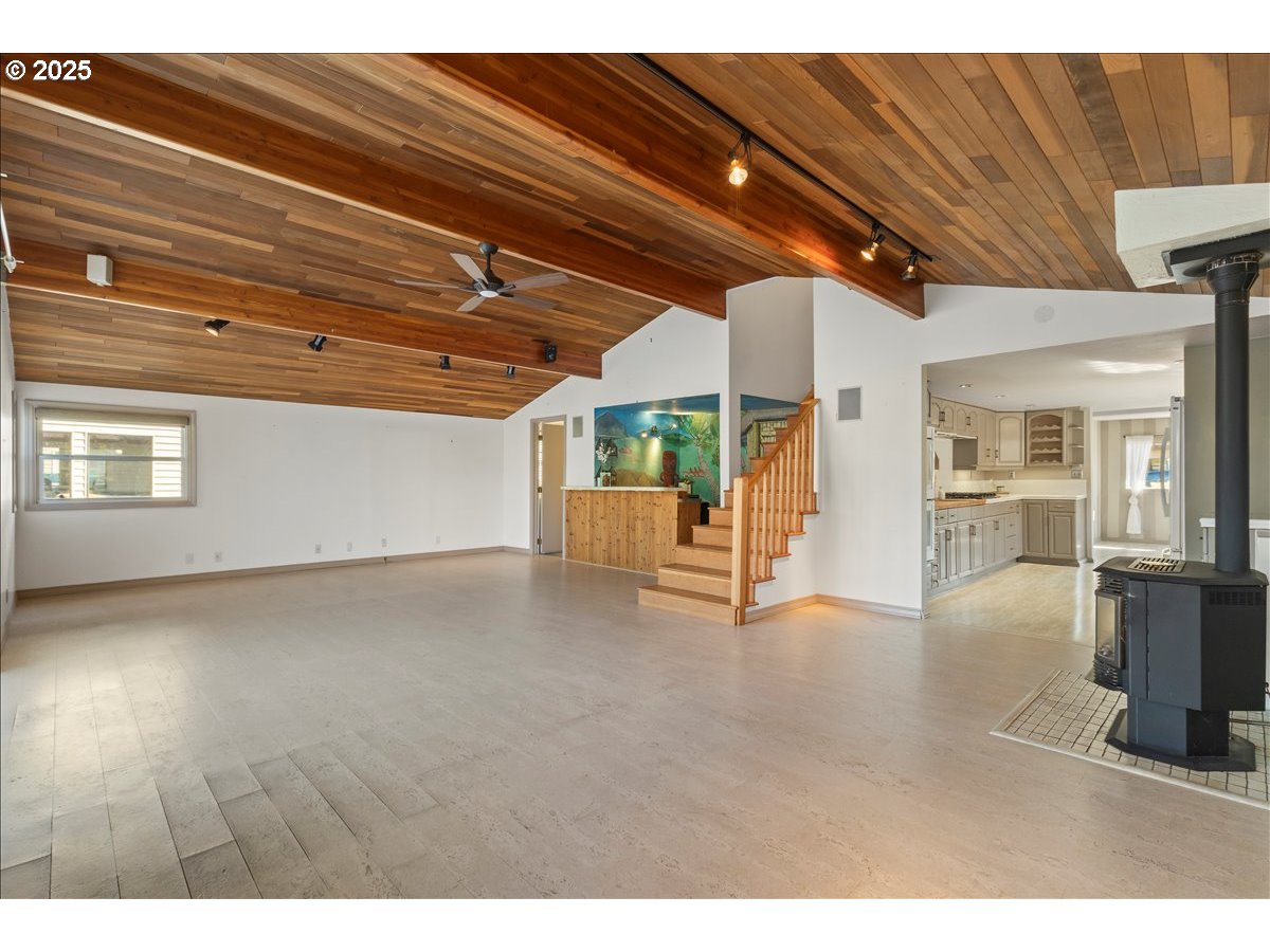 205 North Bridgeton Road, Unit 9W Portland, OR 97217 - Photo 12 of 43 Gallery Image 12