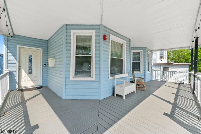 $1,800 | 76 Lafayette Avenue, Unit 3, Passaic, NJ 07055