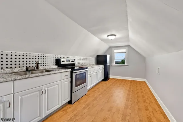 $1,800 | 76 Lafayette Avenue, Unit 3, Passaic, NJ 07055