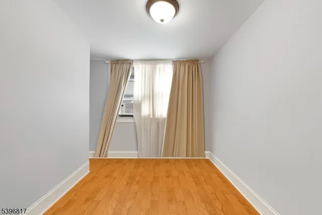 $1,800 | 76 Lafayette Avenue, Unit 3, Passaic, NJ 07055