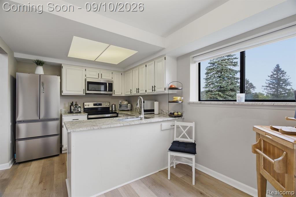 988 Golfview Court Rochester Hills, MI 48307 - Photo 21 of 40 Gallery Image 21