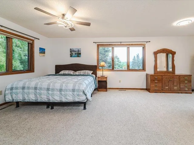 $769,000 | 55 County Rd Jj, River Falls, WI 54022