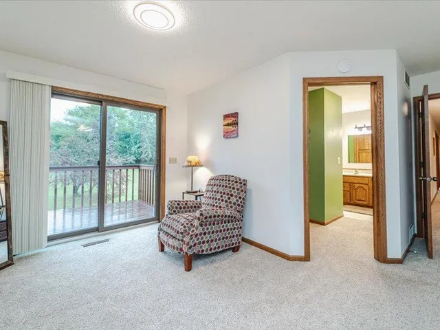 $769,000 | 55 County Rd Jj, River Falls, WI 54022