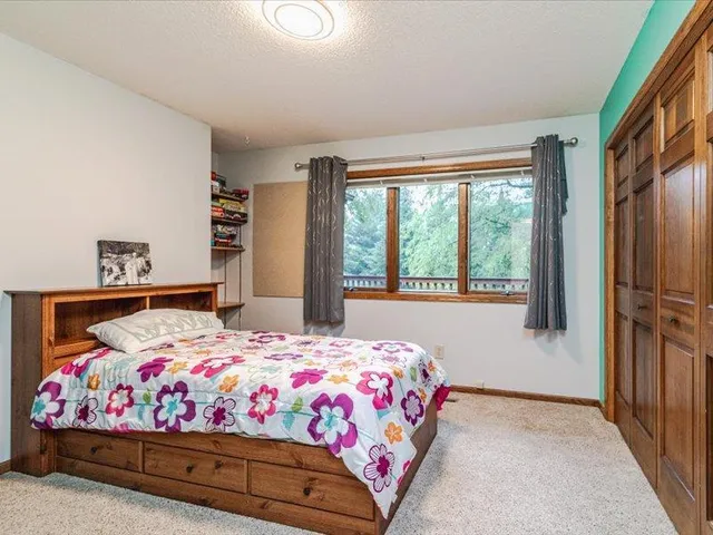 $769,000 | 55 County Rd Jj, River Falls, WI 54022