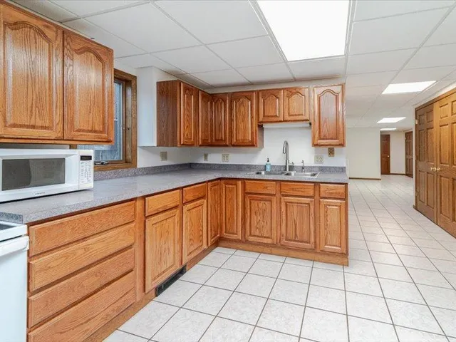 $769,000 | 55 County Rd Jj, River Falls, WI 54022