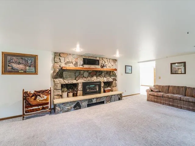 $769,000 | 55 County Rd Jj, River Falls, WI 54022