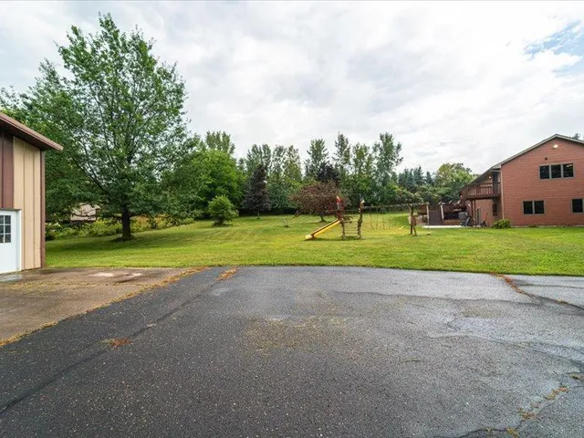 $769,000 | 55 County Rd Jj, River Falls, WI 54022