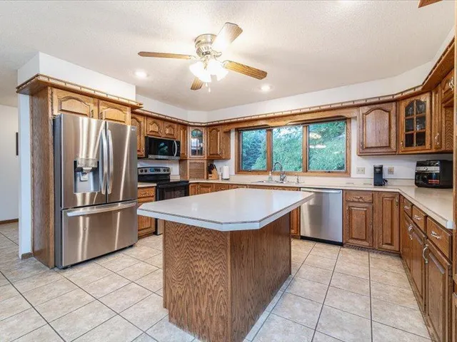 $769,000 | 55 County Rd Jj, River Falls, WI 54022