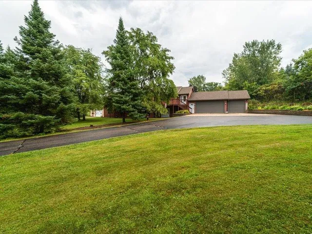 $769,000 | 55 County Rd Jj, River Falls, WI 54022