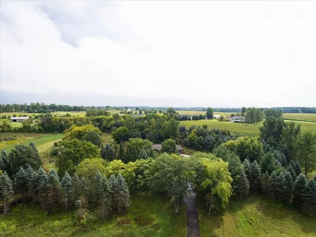 $769,000 | 55 County Rd Jj, River Falls, WI 54022