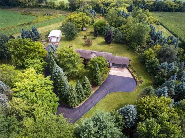 $769,000 | 55 County Rd Jj, River Falls, WI 54022