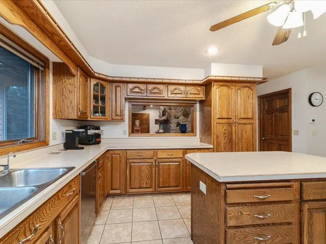 $769,000 | 55 County Rd Jj, River Falls, WI 54022