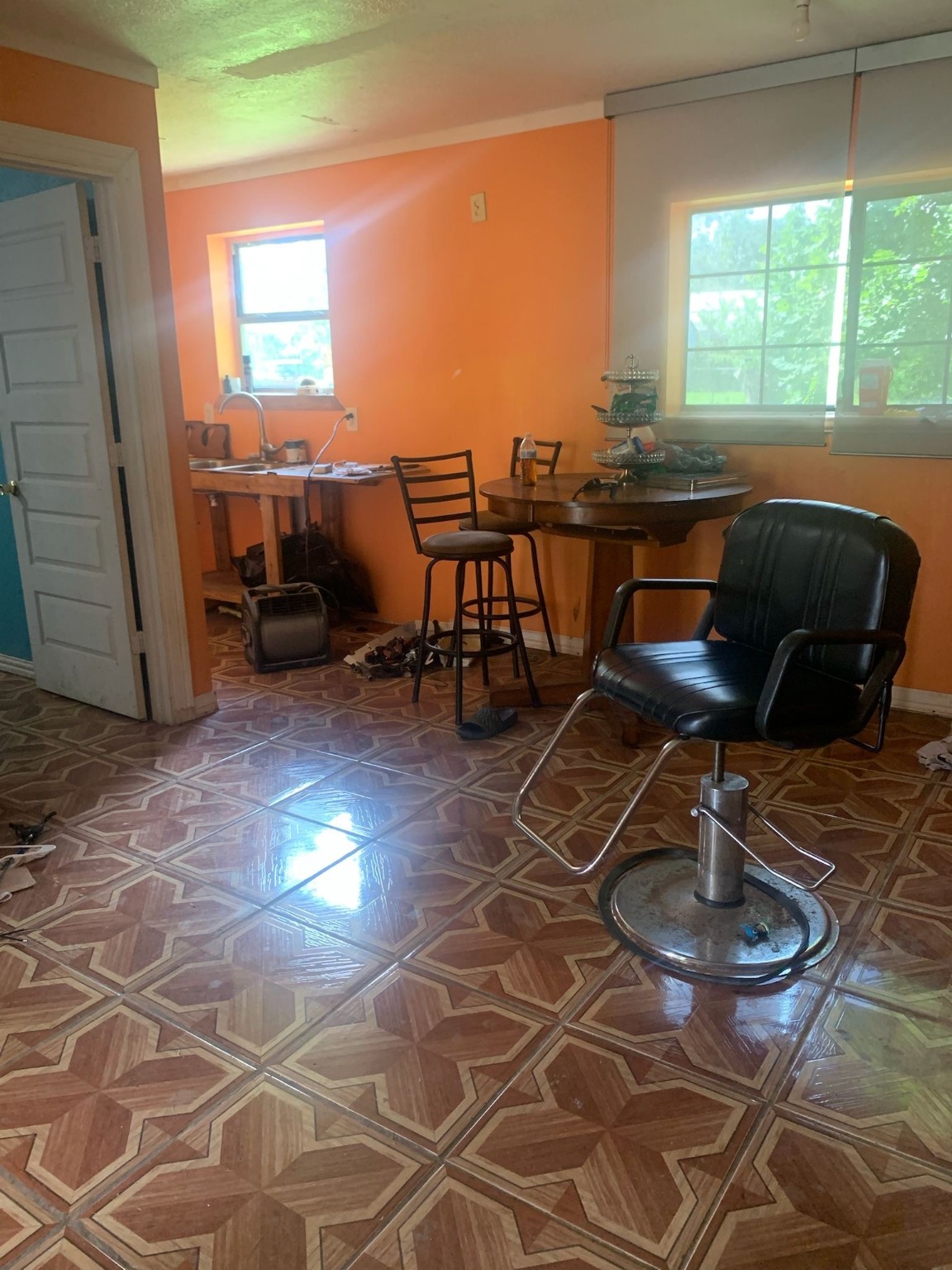 7311 Roswell Street Houston, TX 77022 - Photo 14 of 18 a room with furniture and a large window