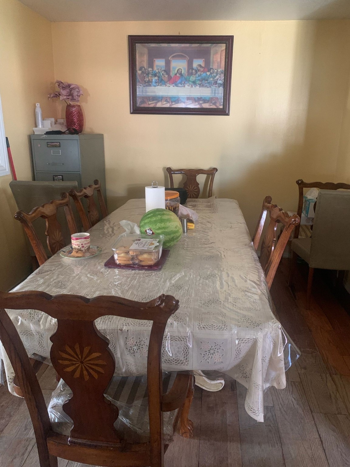 7311 Roswell Street Houston, TX 77022 - Photo 17 of 18 a view of a dining room with furniture