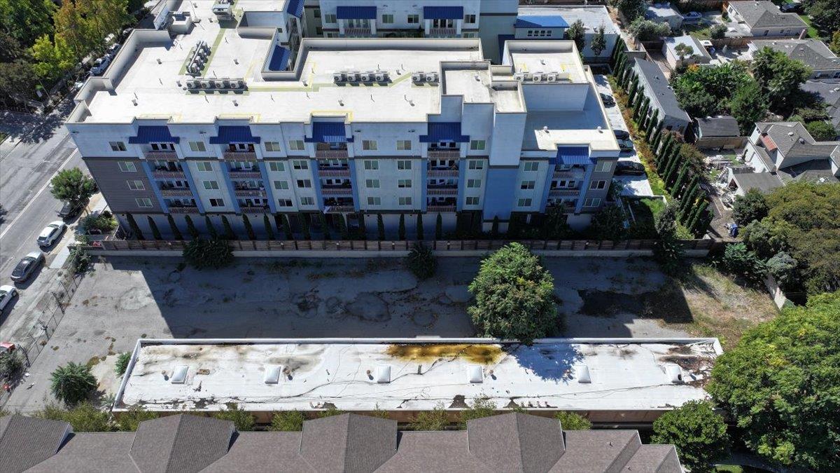1747 Almaden Road San Jose, CA 95125 - Photo 28 of 28 a view of building