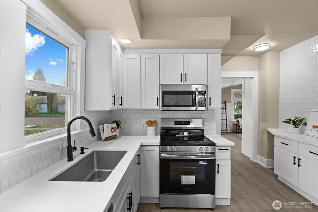 $799,950 | 709 South Cedar Street, Tacoma, WA 98405