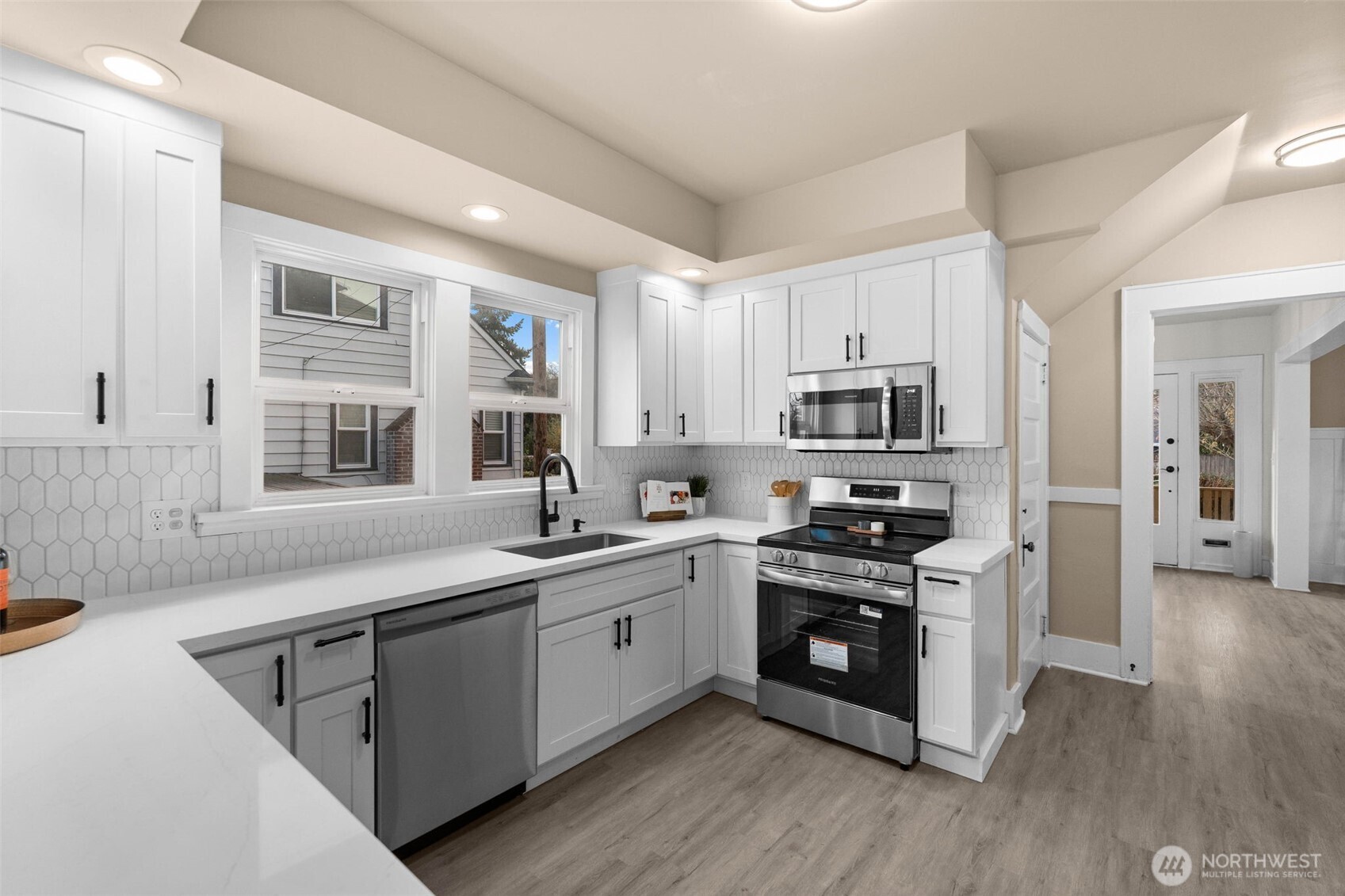 709 South Cedar Street Tacoma, WA 98405 - Photo 15 of 39