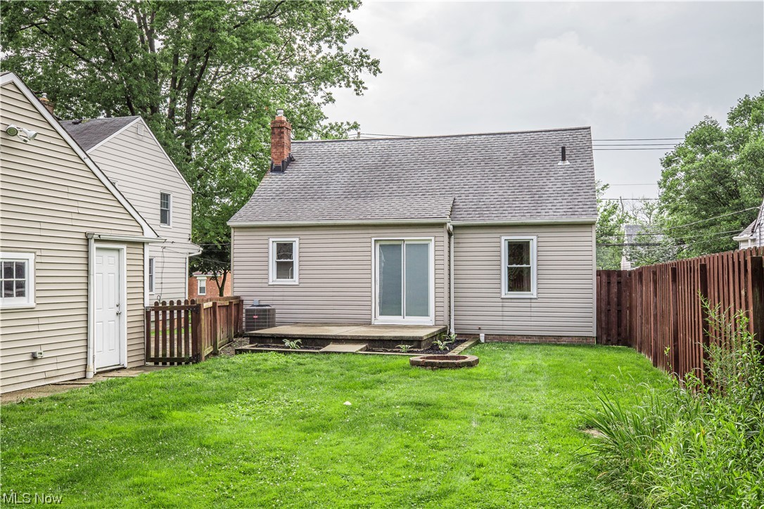 1411 Irene Road Lyndhurst, OH 44124 - Photo 34 of 35