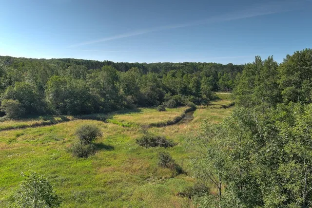 $690,000 | 34 East E Road, Cadillac, MI 49601