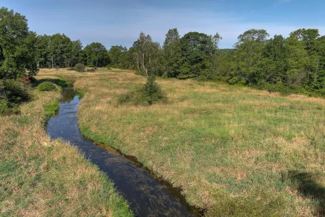 $690,000 | 34 East E Road, Cadillac, MI 49601