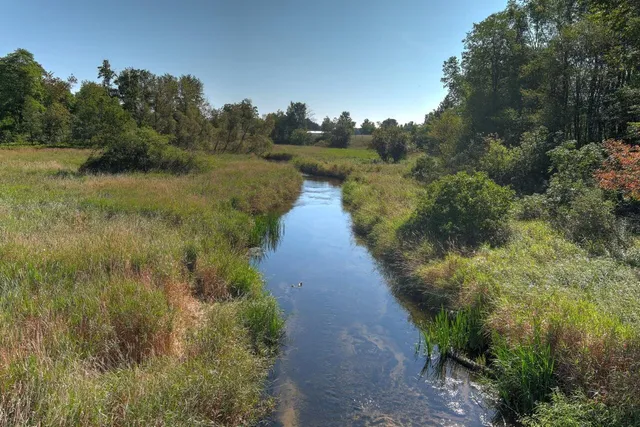 $690,000 | 34 East E Road, Cadillac, MI 49601