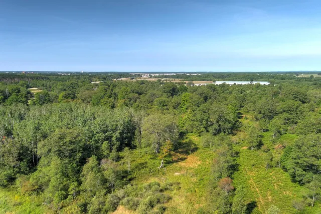 $690,000 | 34 East E Road, Cadillac, MI 49601