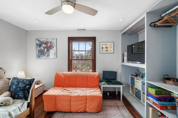 $1,050,000 | 149 Elm Street, Marblehead, MA 01945