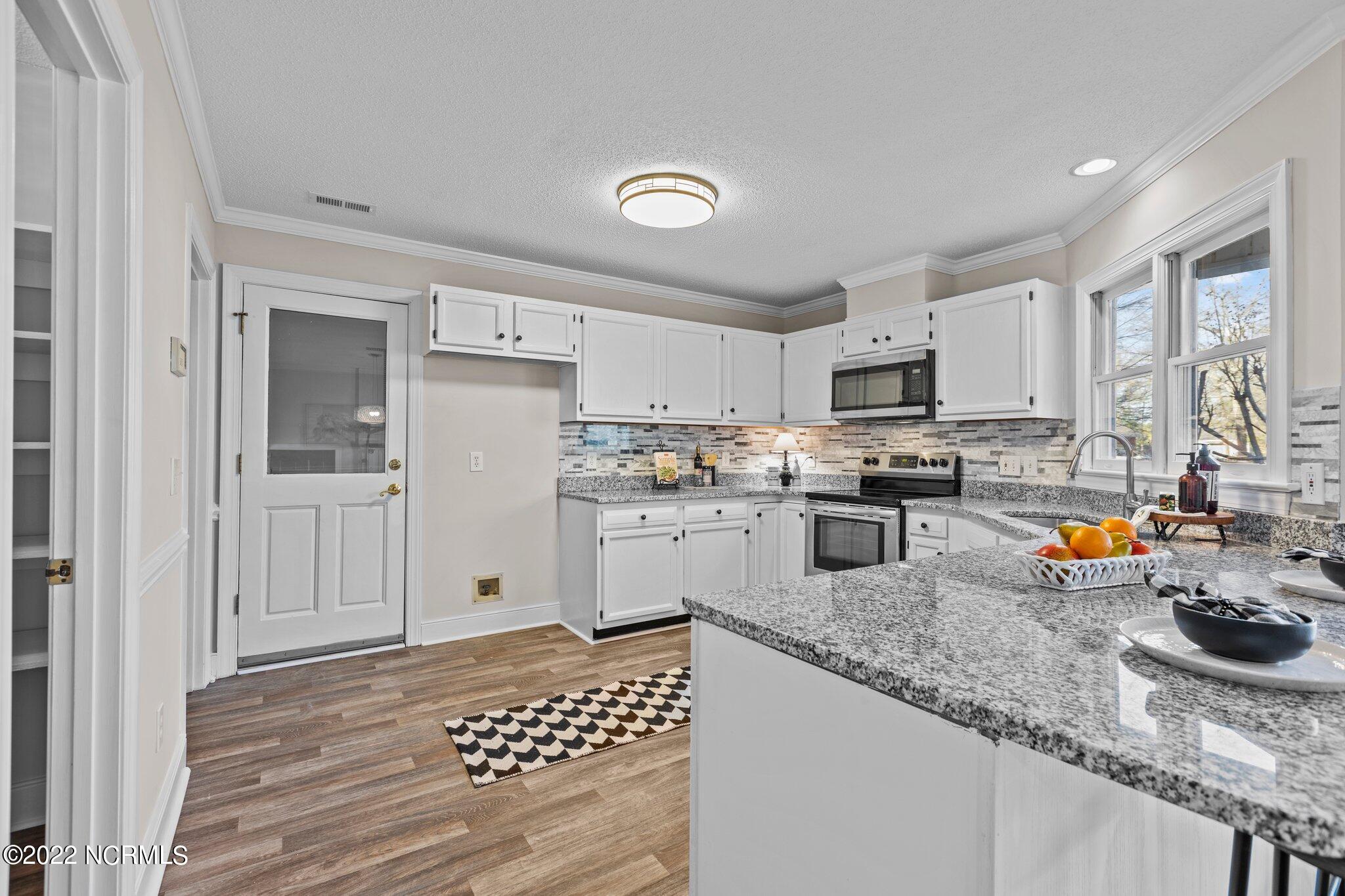 2348 Kay Road Greenville, NC 27858 - Photo 4 of 35 24-web-or-mls-IMGL2863