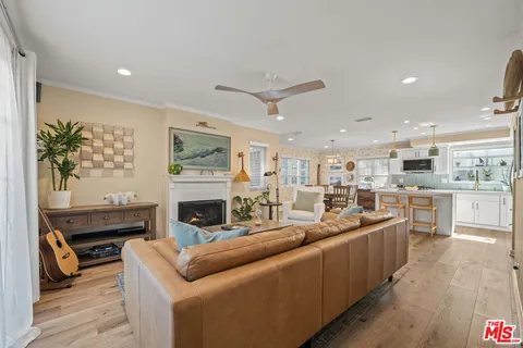 $1,120,000 | 359 Termino Avenue, Long Beach, CA 90814