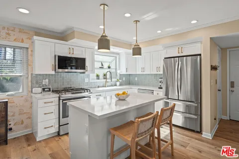 $1,120,000 | 359 Termino Avenue, Long Beach, CA 90814
