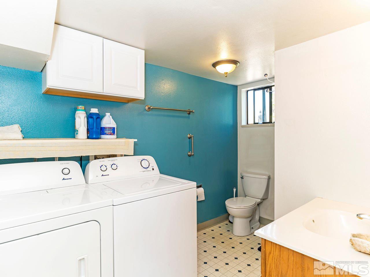 320 Caliente Street Reno, NV 89509 - Photo 17 of 17 a utility room with dryer and washer