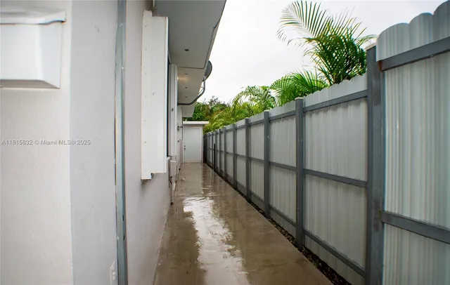 $2,100 | 2638 Southwest 30th Court, Miami, FL 33133