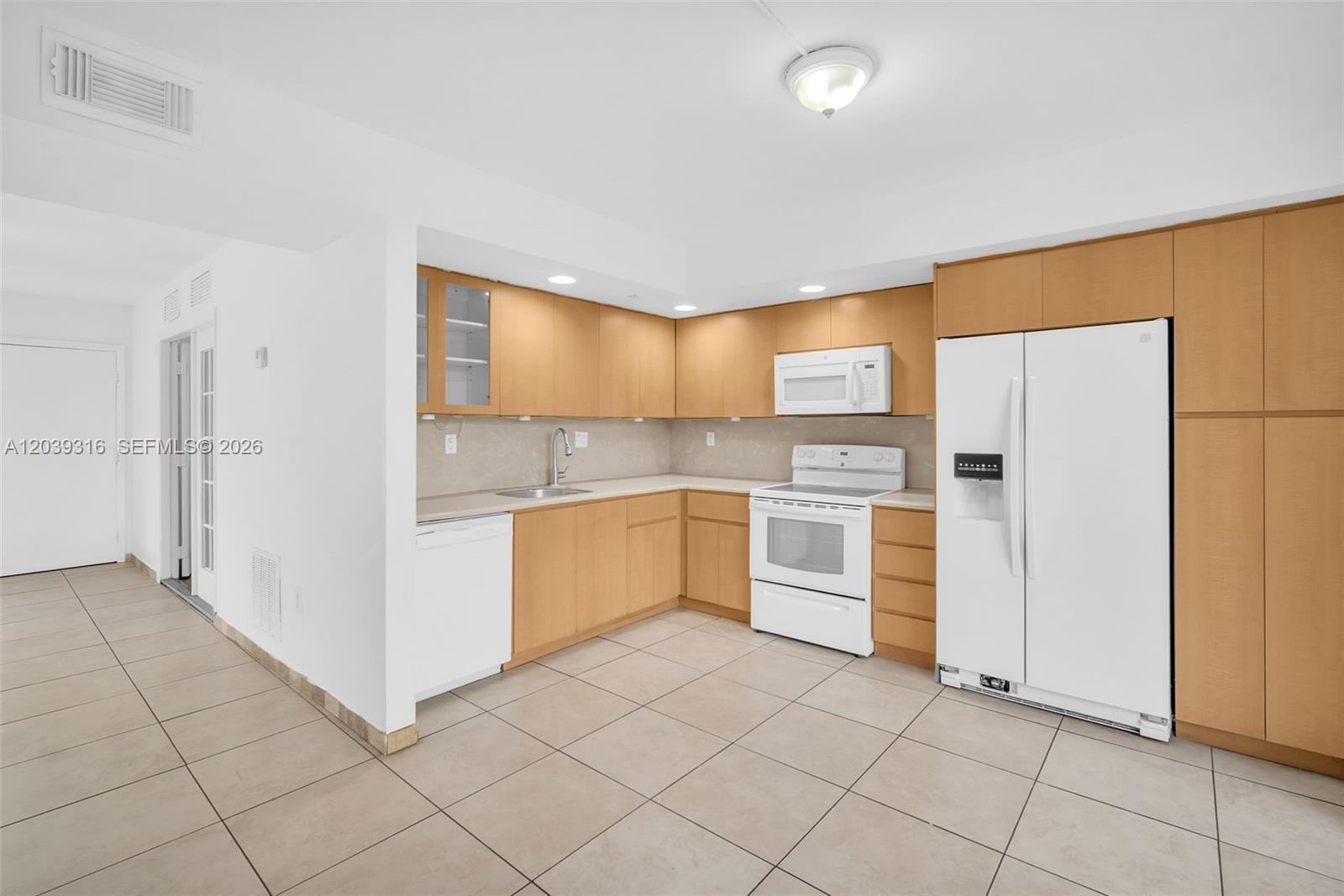 8700 Southwest 133rd Avenue Road, Unit 312 Miami, FL 33183 - Photo 6 of 20