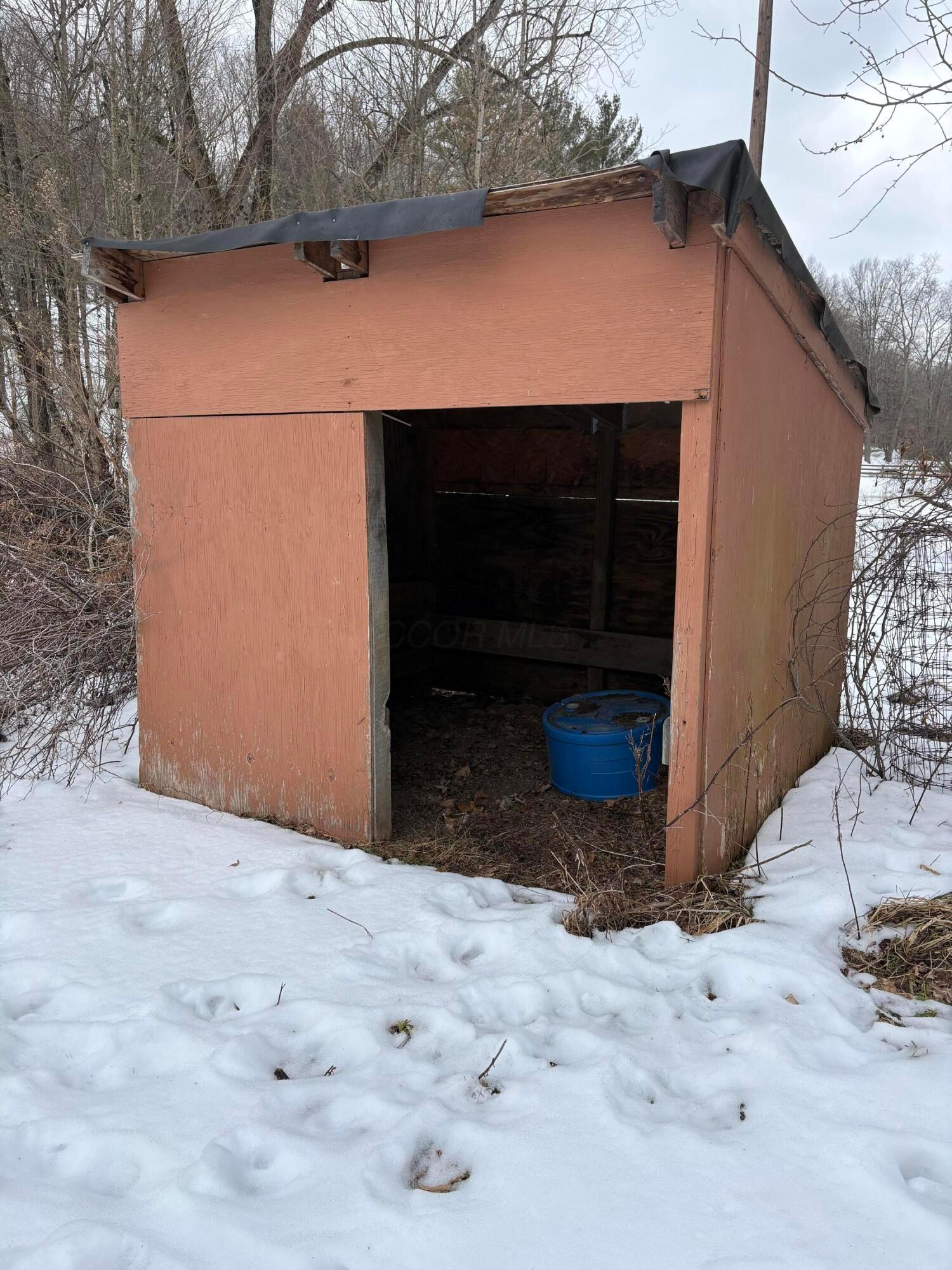 12117 Techniglas Road St. Louisville, OH 43071 - Photo 37 of 38 small temporary PONy barn or can be made into chicken coop