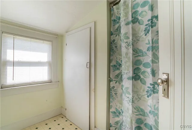 $172,400 | 108 Wells Place, Utica, NY 13502