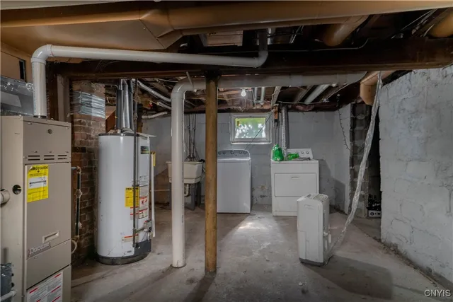 $172,400 | 108 Wells Place, Utica, NY 13502