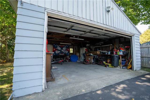 $172,400 | 108 Wells Place, Utica, NY 13502